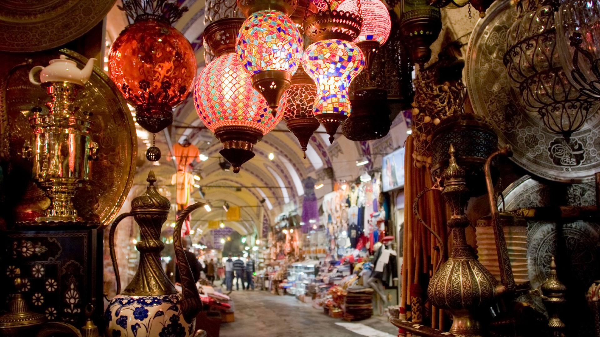 Colourful Grand Bazaar market hall in Istanbul