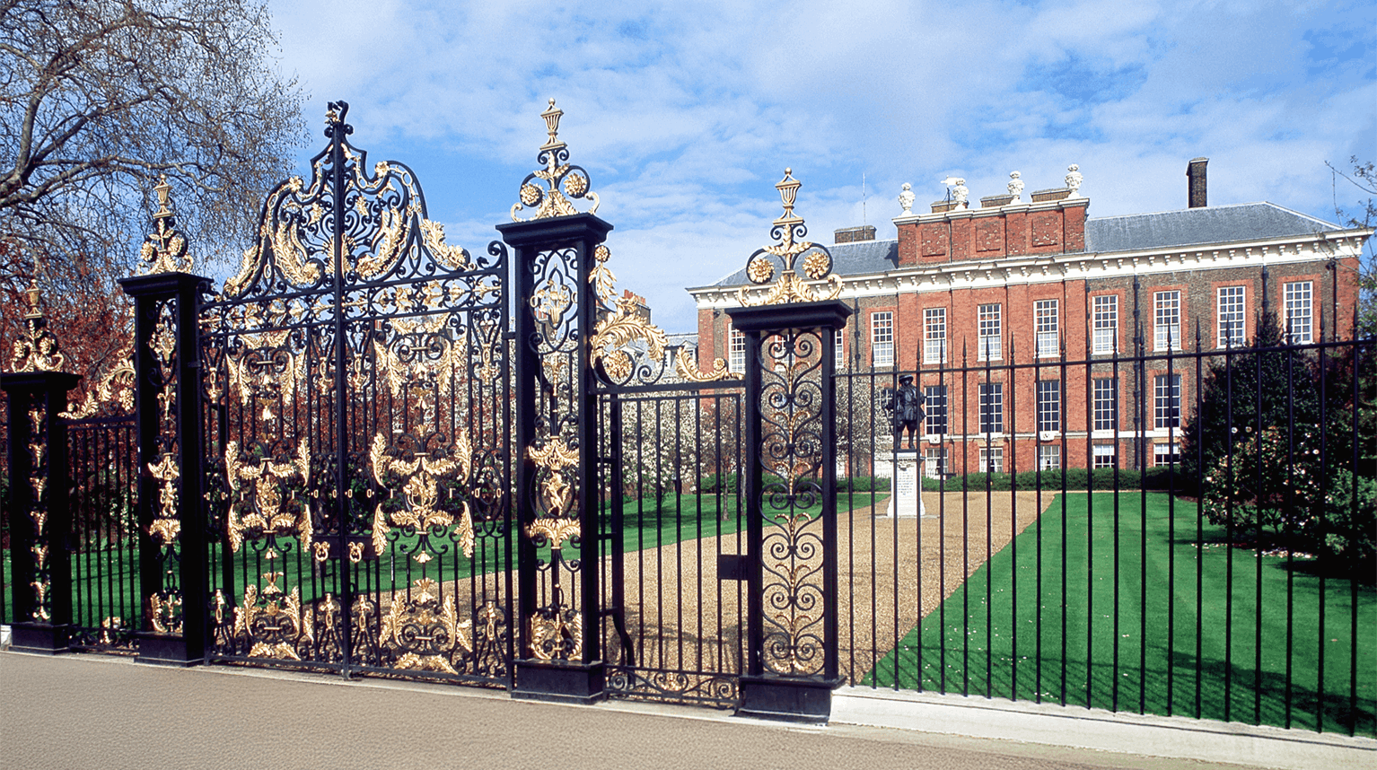 Ornate gates surrounding Kensington Palace