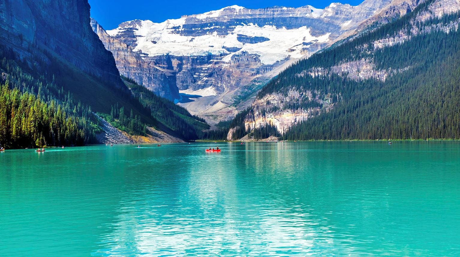 View of Lake Louise with turquoise water and mountain at Banff National Park, Alberta, Canada